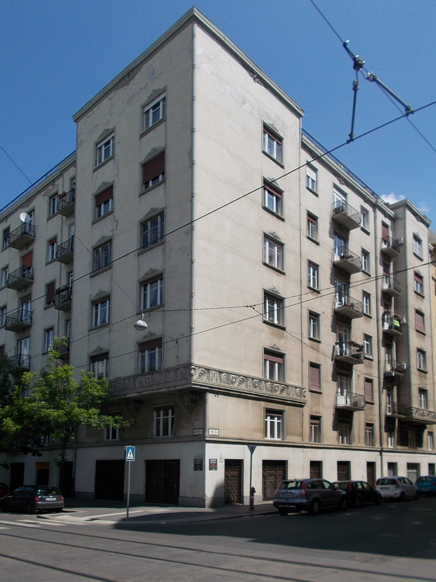 Apartments Balassa Bálint street 7