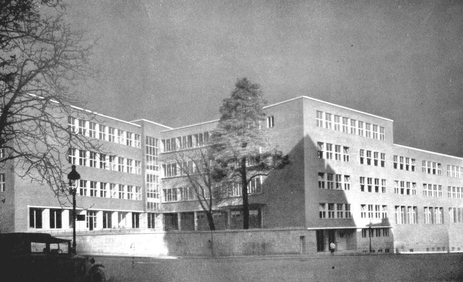 Szilágyi Erzsébet High School
